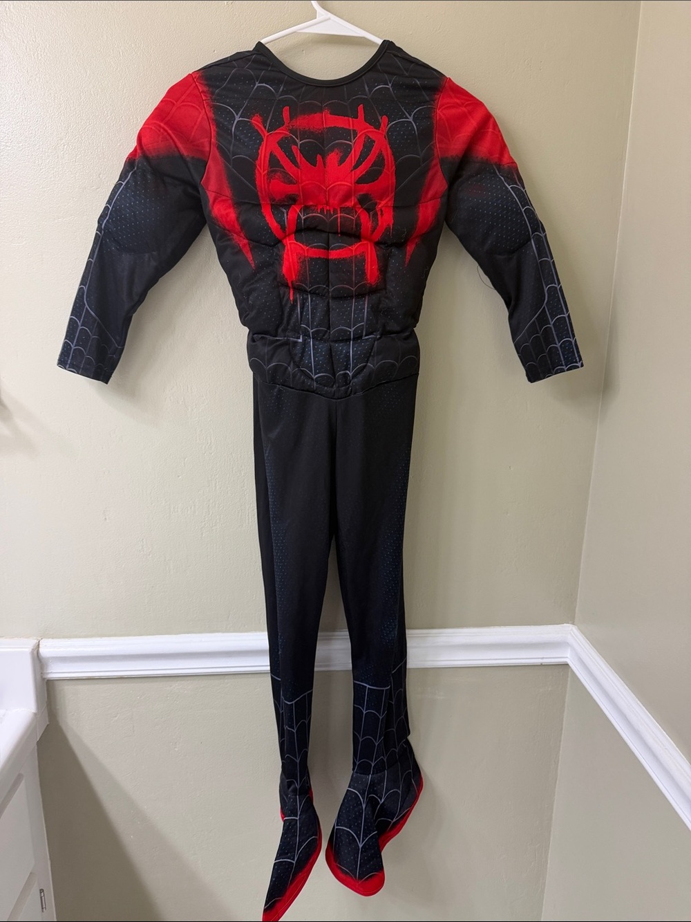Kids Black & Red Spider Muscle Costume